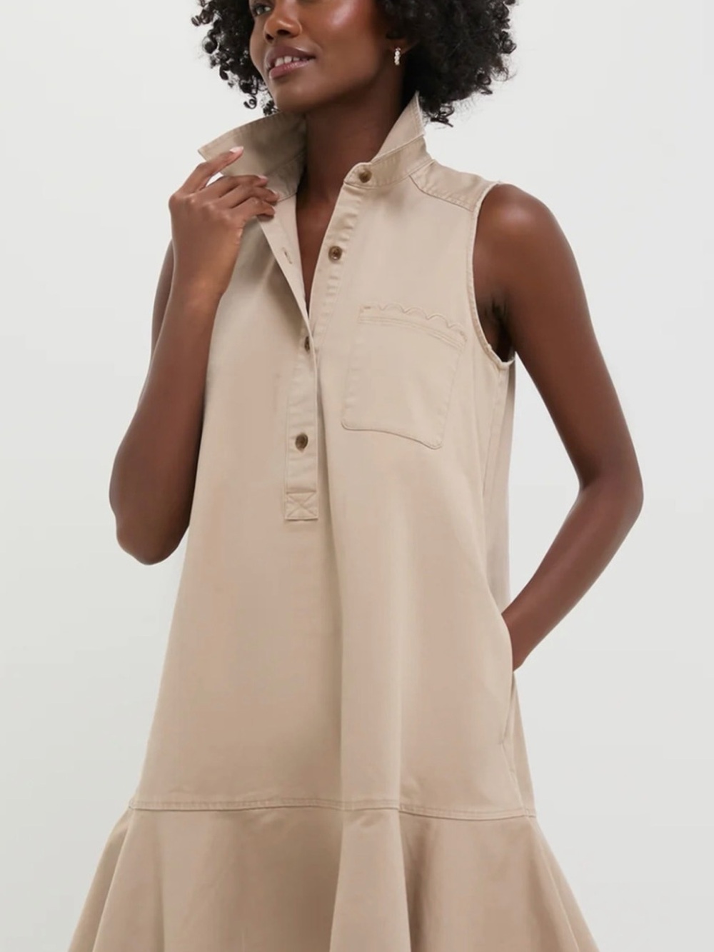 Tuckernuck NWOT Callahan Dress L Khaki Sleeveless Ruffle Hem Cotton Preppy Mini